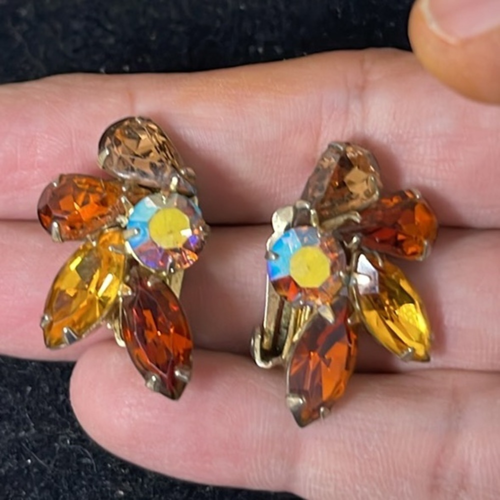 Coro Vintage Signed AB Clip On Earrings. MA